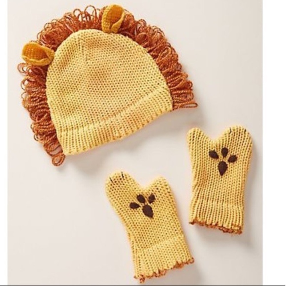 Anthropologie Wild Ones Lion Hat and Mittens Set